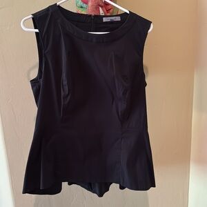 Classique Entier Black large sleeveless cotton/spandex top with peplum hem